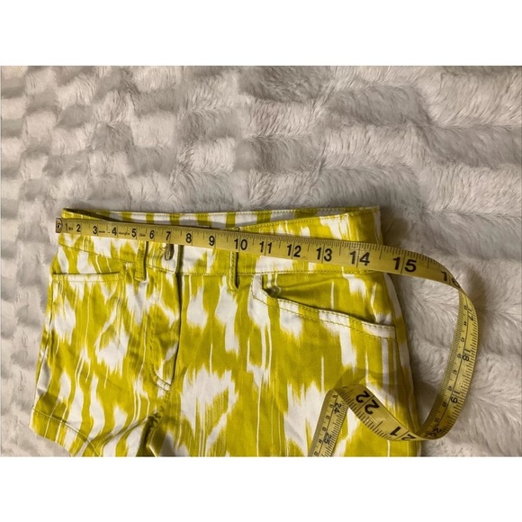 TRINA TURK Margarita Myrta Ikat Shorts Vacation Beach Cruise Sz 2 - Picture 6 of 8